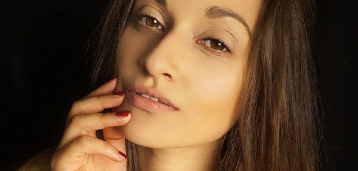 Actress Becca Hirani Interview for a House on Elm Lake