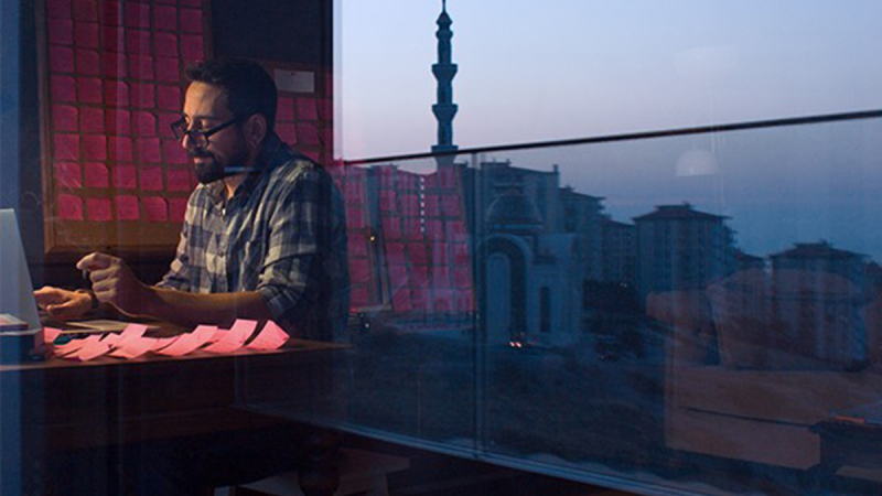 One-Third of a Second: Masterful Debut Short by Burak Oguz Saguner