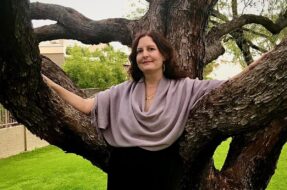 Melissa Rue Crafts Girl’s Courage into “Esperanza’s Turn”