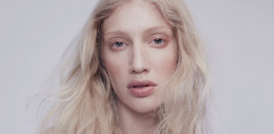 Upcoming Actress Emily Eckes on Alice Fades Away
