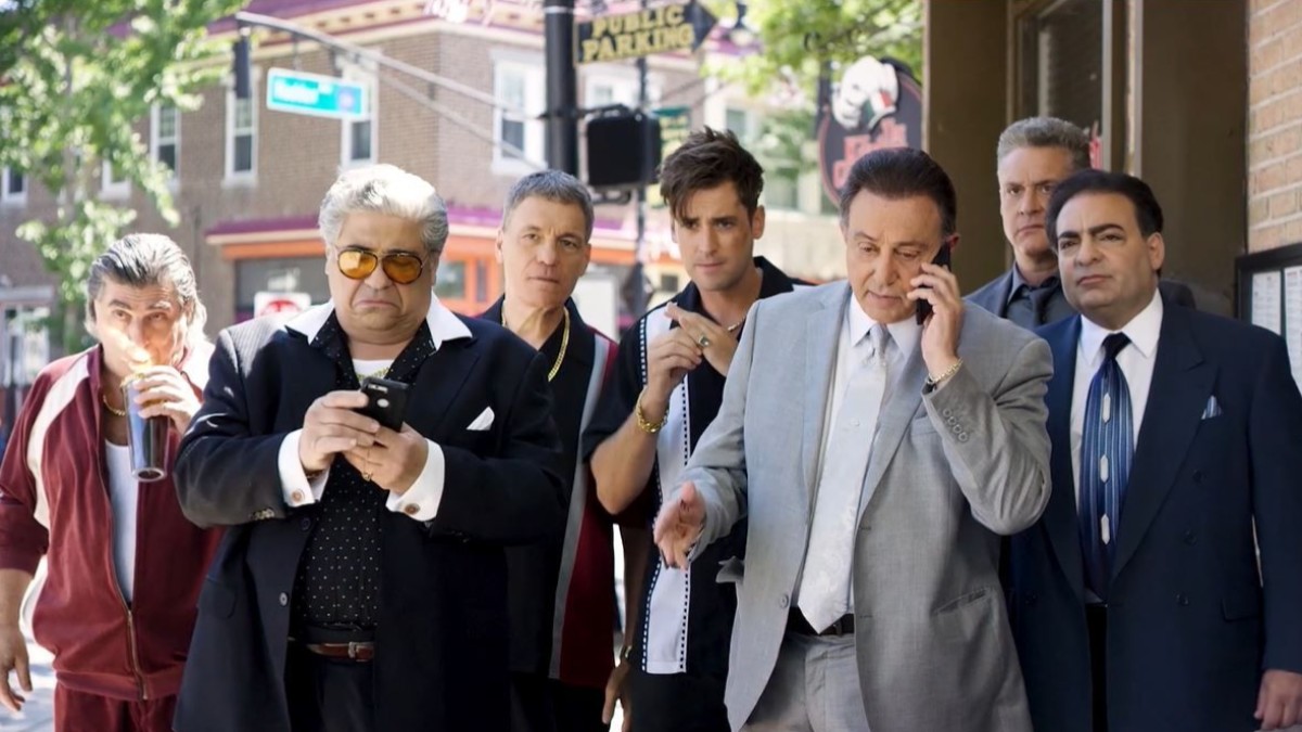 Mafiosos-Checking-phones.jpeg