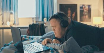 OSCAR® Qualifying Short Film Headspace by Aisling Byrne: A Man Struggles with Down Syndrome
