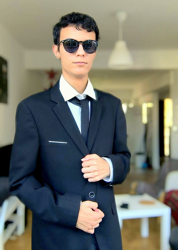 Rayan Hamda Barhoumi)indieactivity