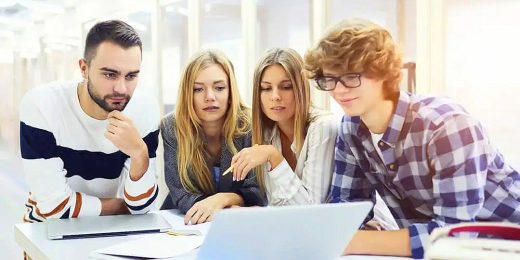 How University Students Can Build a Massive Social Media Following and Boost Their Career