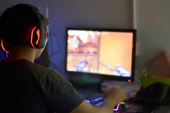 How to make money through gaming