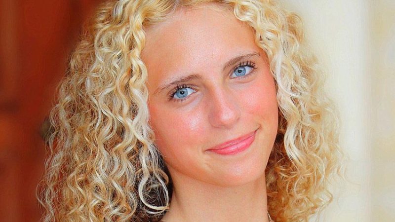 Actress Riley Beeson: Sugarcreek Amish Mysteries Interview Actress Riley Beeson: Sugarcreek Amish Mysteries Interview