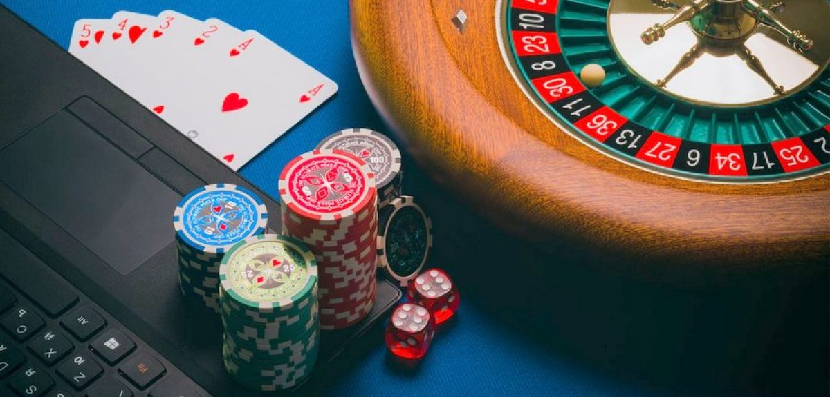 How Directors Use Roulette Wheels For Movie Tension