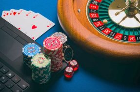 How Directors Use Roulette Wheels For Movie Tension