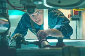 DIY Plumber vs. Professional Plumber: Which Should You Trust for Your Home?